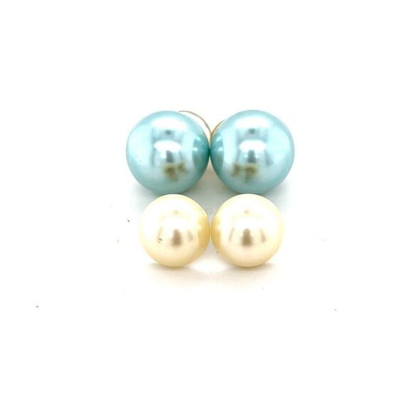 2 Pairs of Studs - Picture 1 of 8